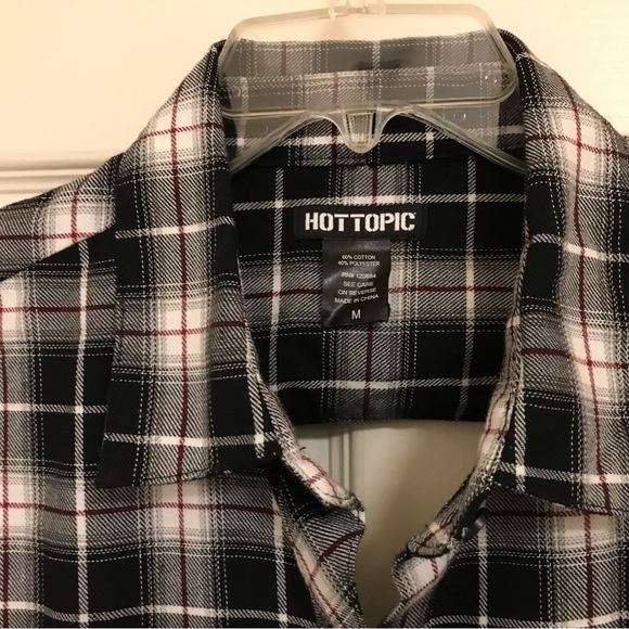 Hot Topic Shirt Size M - Picture 9 of 9